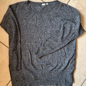 GAP black and gray light sweater